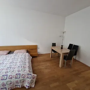 Keinergasse 18-contactless Check-in! , Viena Austria
